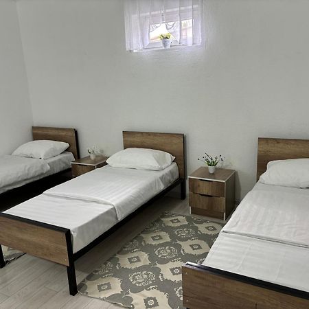 Hostel,Halal Хостел,Халал Tokmok Exterior foto