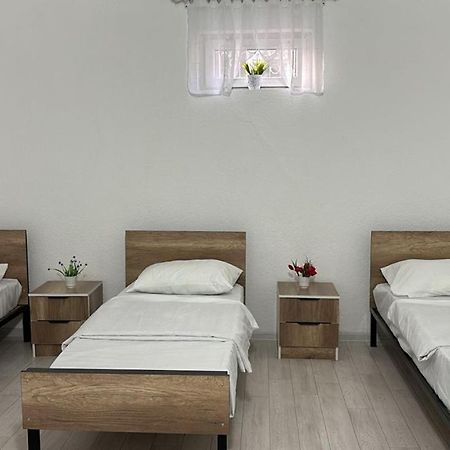 Hostel,Halal Хостел,Халал Tokmok Exterior foto