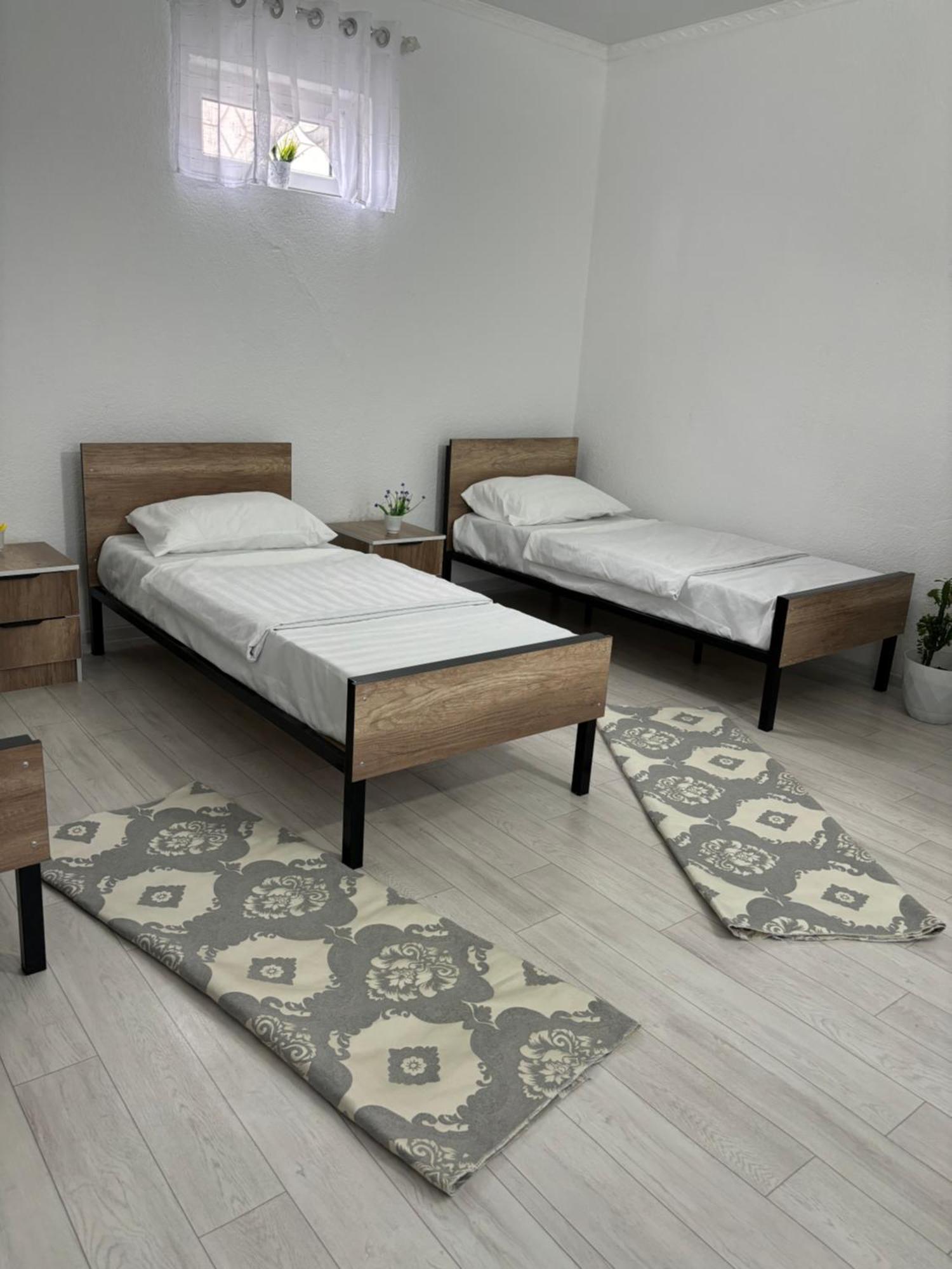 Hostel,Halal Хостел,Халал Tokmok Exterior foto