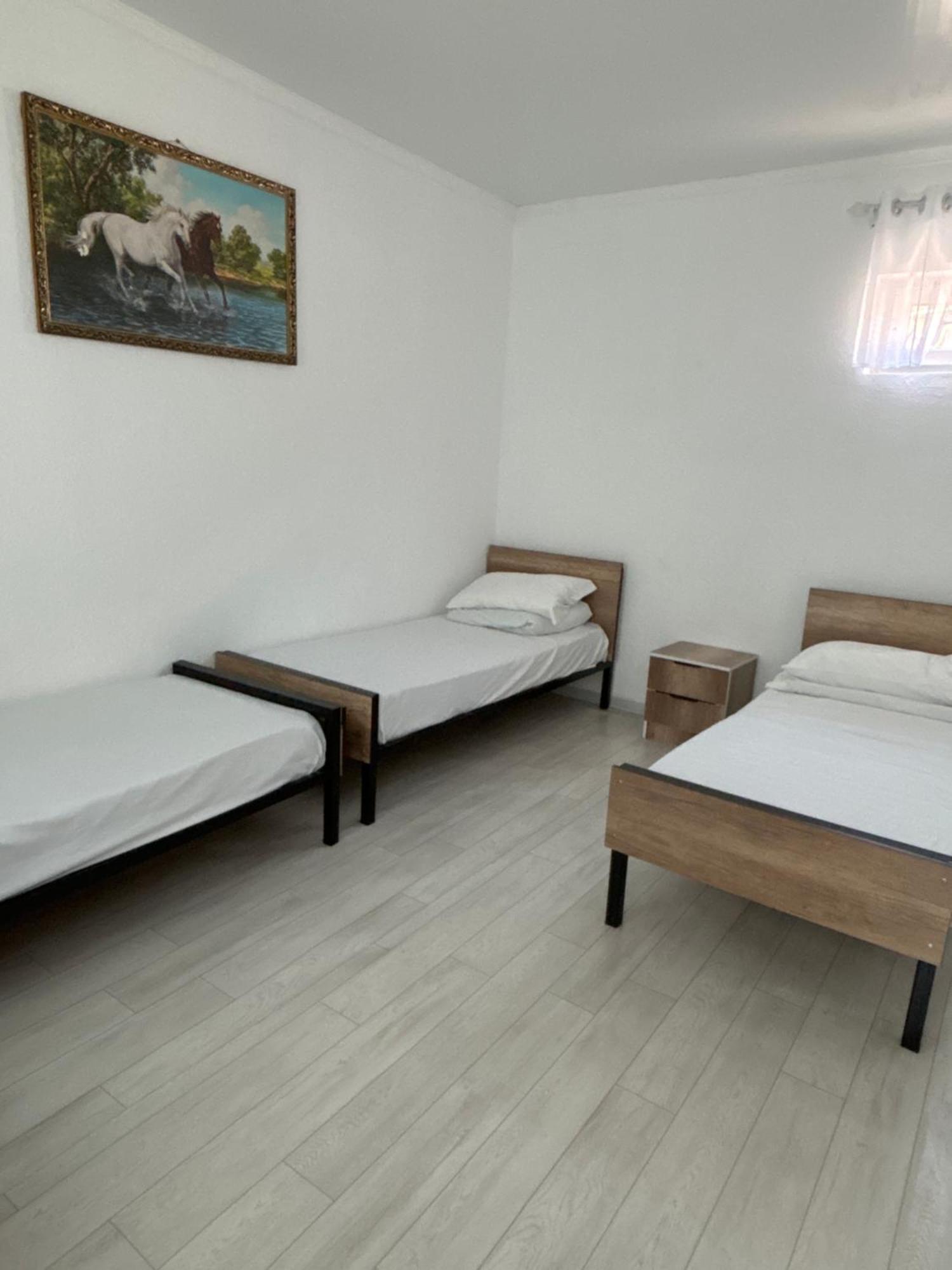 Hostel,Halal Хостел,Халал Tokmok Exterior foto