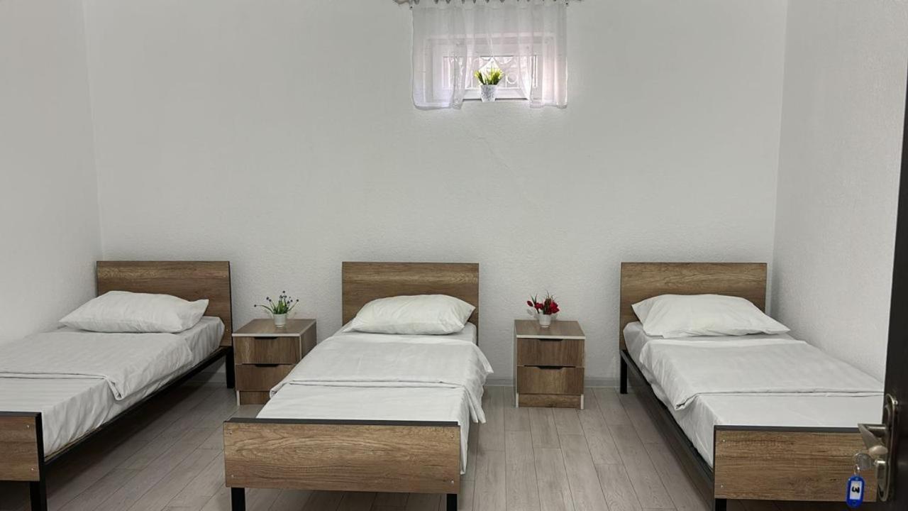 Hostel,Halal Хостел,Халал Tokmok Exterior foto